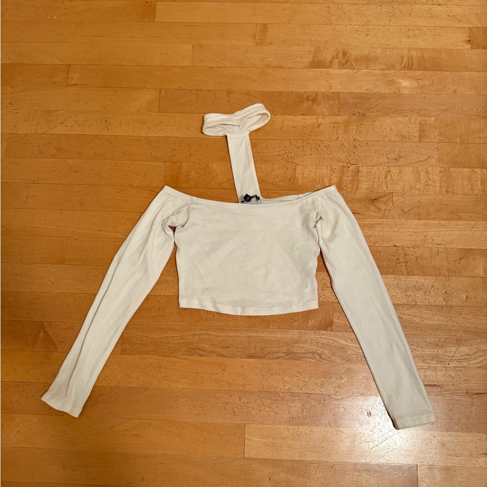 Express Cream Off-Shoulder Crop Top